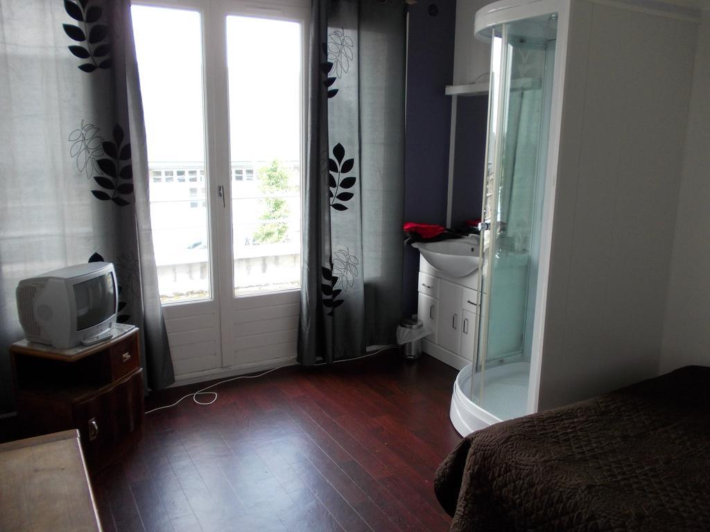 Hotel Moderne Viré Kamer foto